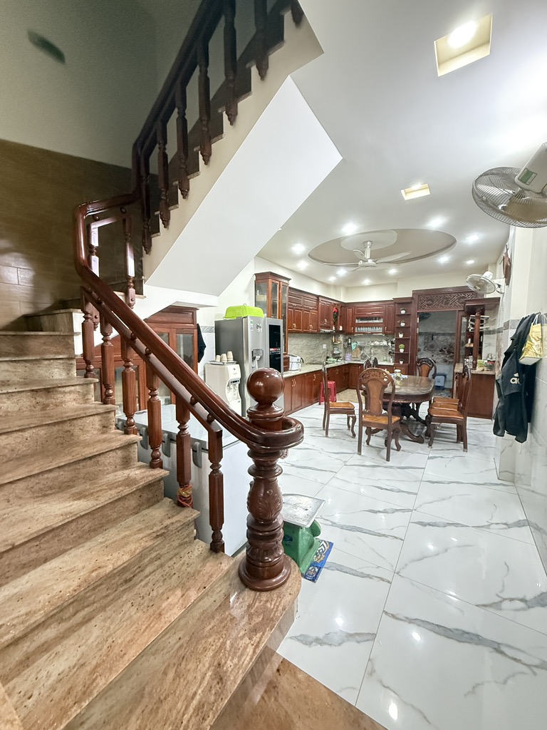 HIẾM CĂN 2 -  VỊ TRÍ VIP – M.ẶT TI.ỀN ĐẸP  – TÂN PHÚ - 5 TẦNG - NỘI THẤT XỊN - 76M2. - Ảnh 3